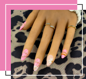 Pink nails with several details