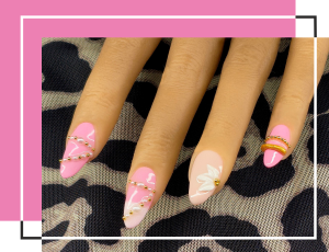 Pink nails with several details